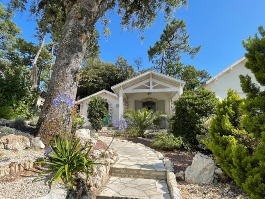 Adorable Petite Maison A 400M De La Mer Villa Saint-Georges-de-Didonne Exterior photo