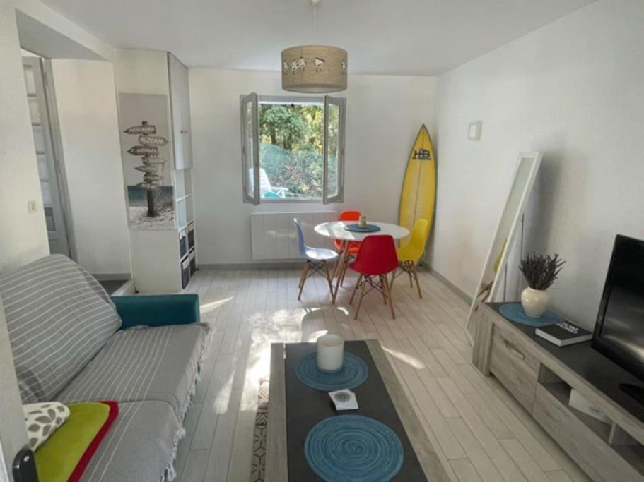 Adorable Petite Maison A 400M De La Mer Villa Saint-Georges-de-Didonne Exterior photo
