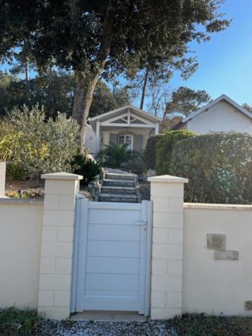 Adorable Petite Maison A 400M De La Mer Villa Saint-Georges-de-Didonne Exterior photo