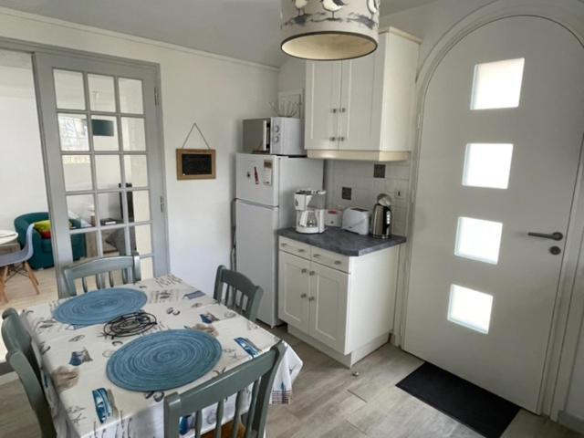 Adorable Petite Maison A 400M De La Mer Villa Saint-Georges-de-Didonne Exterior photo